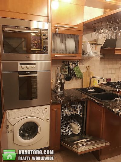 Rent out 5-room apartment. Киев,  Франко — photo 4