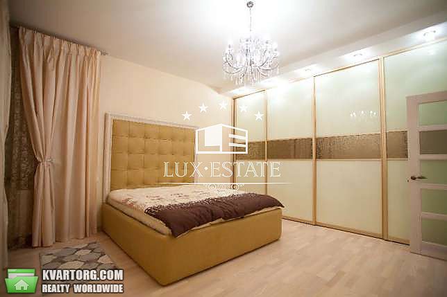 Rent out 2-room apartment. Киев,  Леси Украинки бул — photo 3