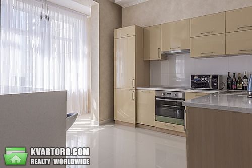 Rent out 2-room apartment. Киев,  Танковая — photo 1