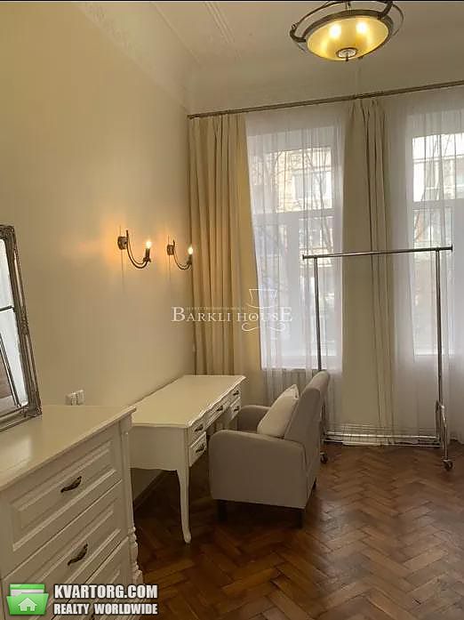 Rent out 4-room apartment. Киев,  Кравченко — photo 5