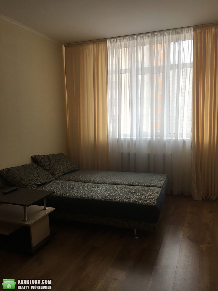 Rent out 1-room apartment. Киев,  Пчелки — photo 3