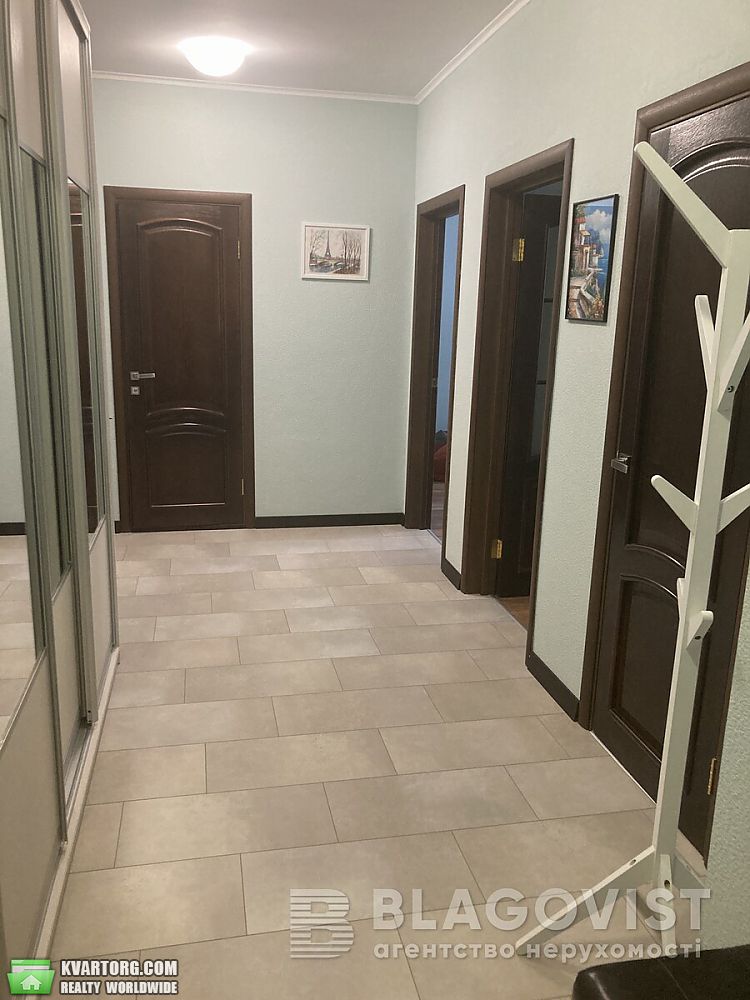 Sell 2-room apartment. Киев, Воскресенская — photo 3