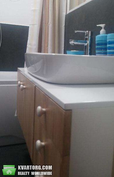 Rent out 1-room apartment. Киев, Богатырская — photo 8
