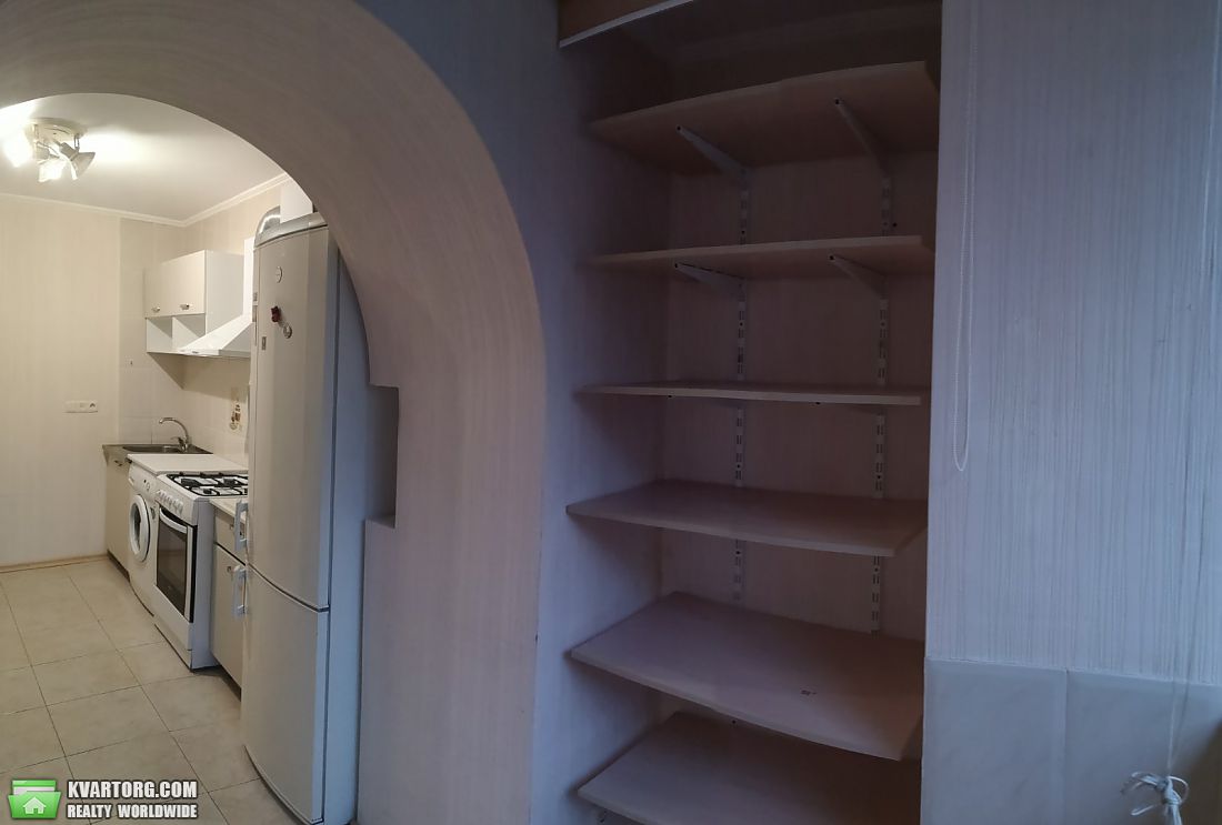 Sell 1-room apartment. Киев,  Захаровская — photo 4