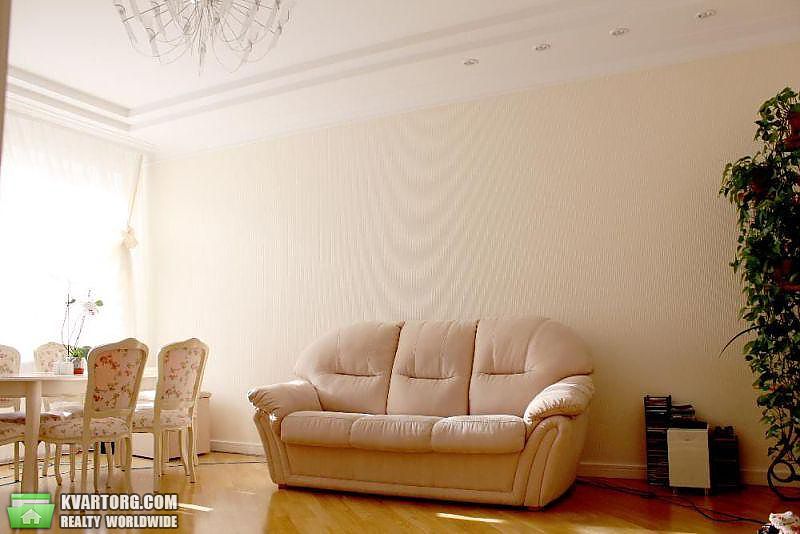 Rent out 3-room apartment. Киев,  Полтавская — photo 2