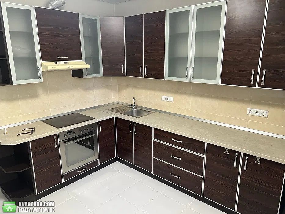 Rent out 1-room apartment. Киев,  Воскресенская — photo 1