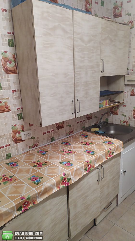 Rent out 1-room apartment. Киев,  Машиностроительная — photo 1