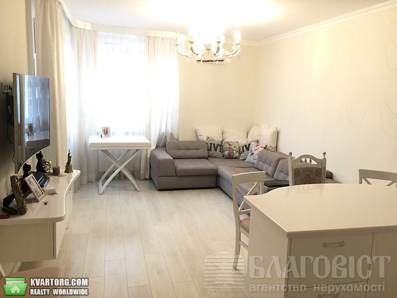 Sell 3-room apartment. Киев,  Ломоносова — photo 1