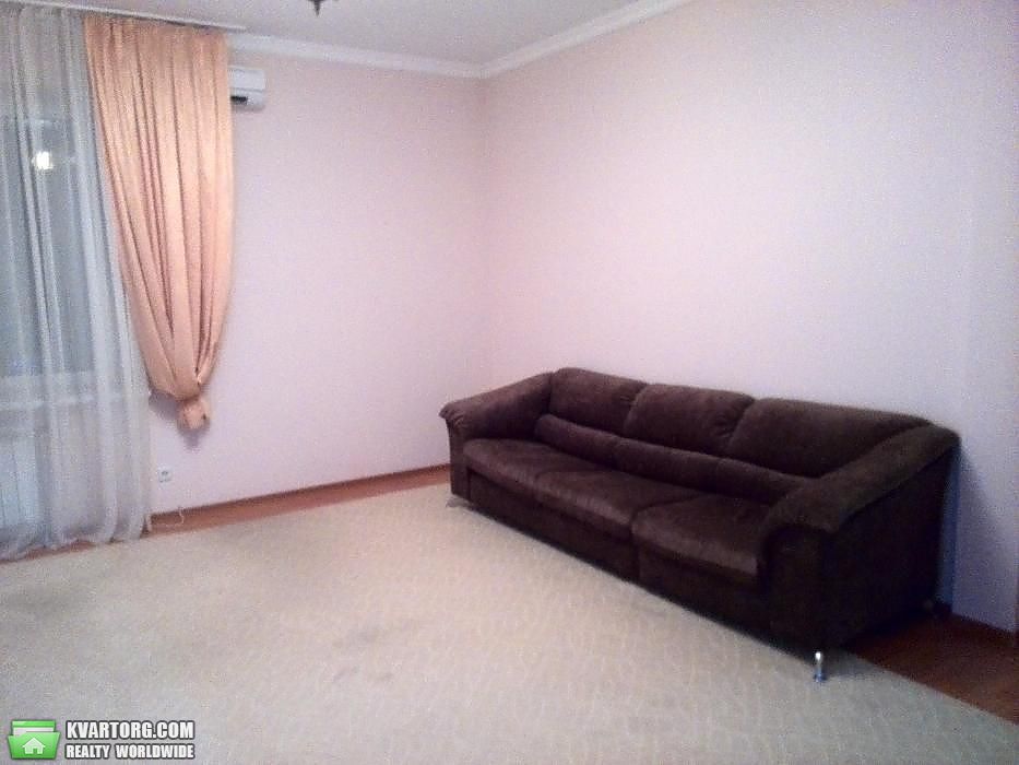Sell 2-room apartment. Киев,  Срибнокильская — photo 2