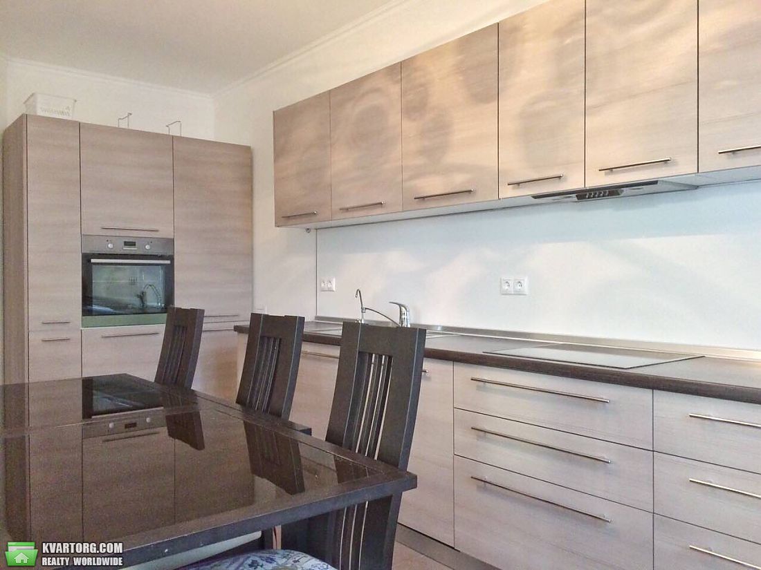 Rent out 4-room apartment. Киев,  Полтавская — photo 2