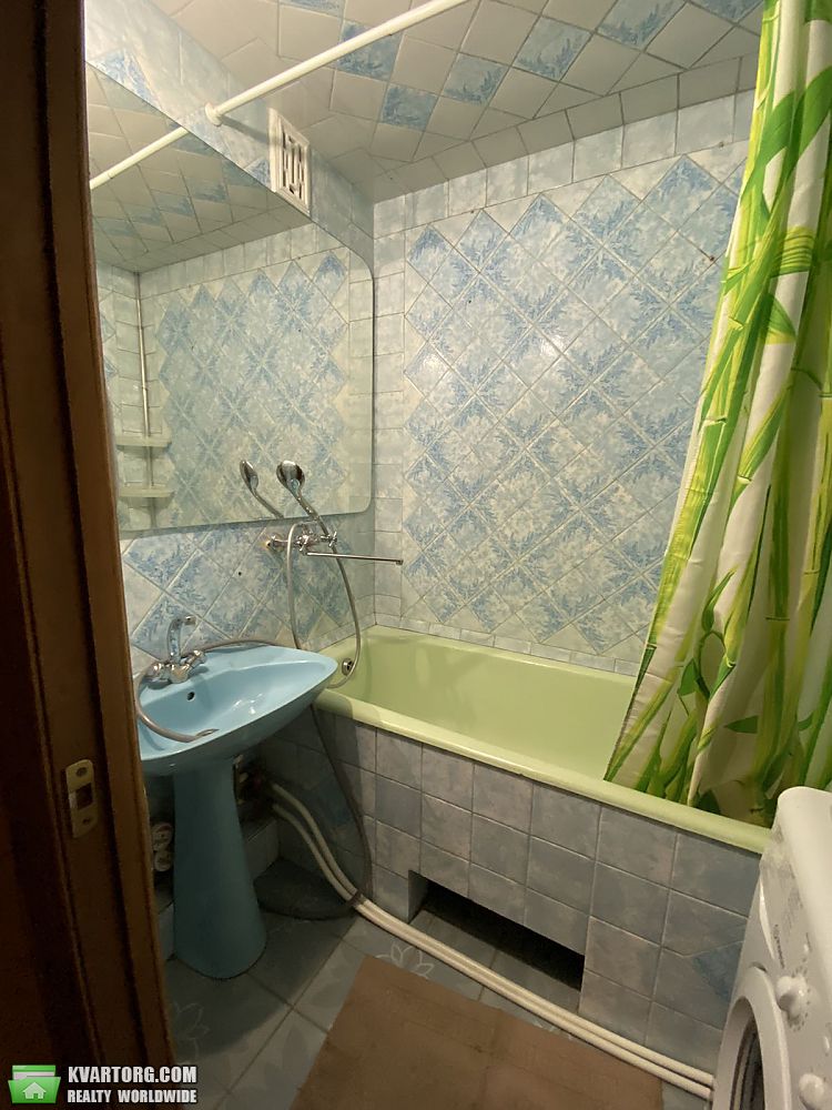 Rent out 3-room apartment. Бровары,  Черняховского — photo 3