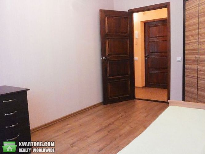 Rent out 2-room apartment. Киев,  Стадионная — photo 5