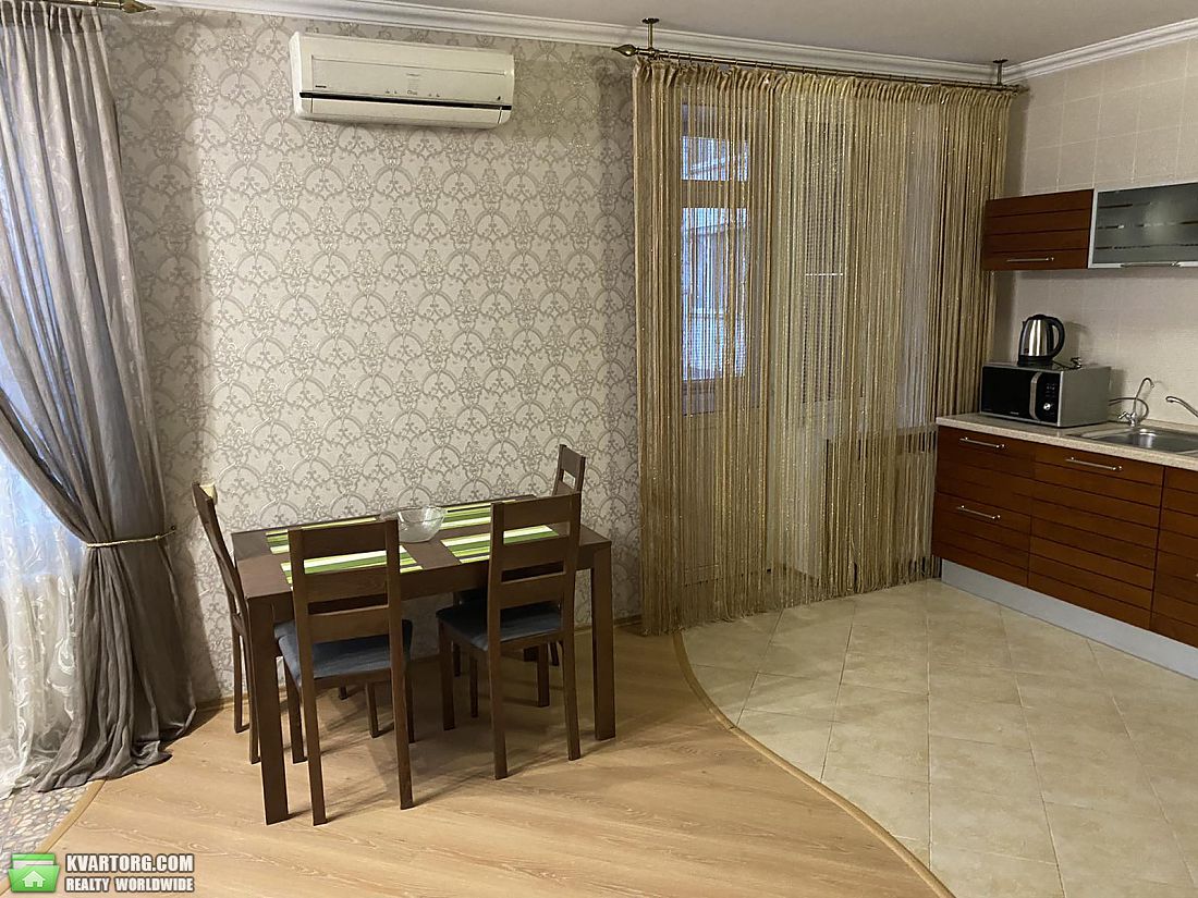 Rent out 2-room apartment. Киев,  Харьковское шоссе — photo 2