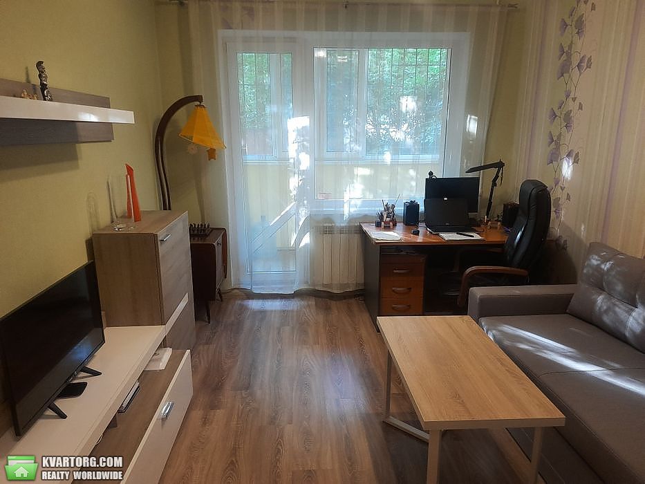 Sell 2-room apartment. Киев,  Захаровская — photo 2