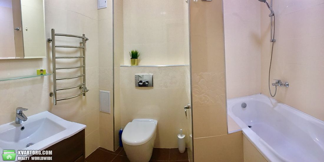 Rent out 4-room apartment. Киев,  Полтавская — photo 8