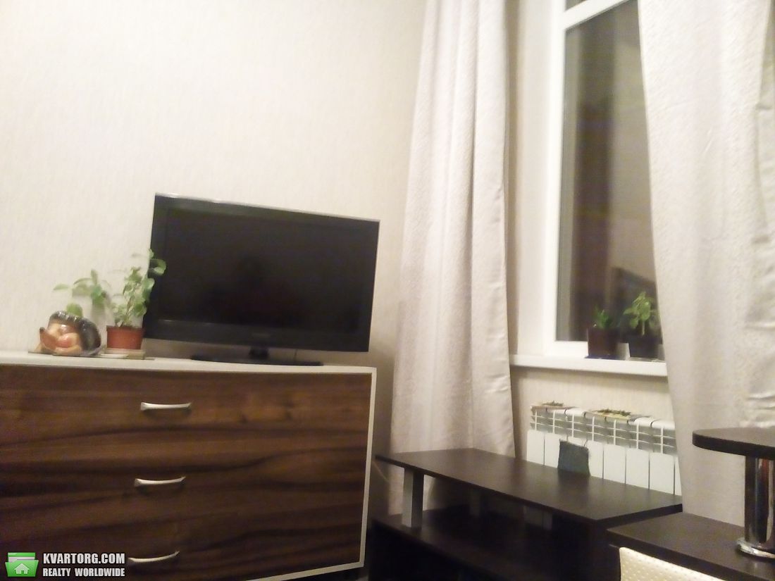 Rent out 1-room apartment. Киев, Милославская — photo 3