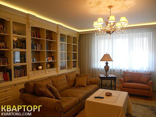 Rent out 4-room apartment. Киев,  Оболонская наб — photo 2