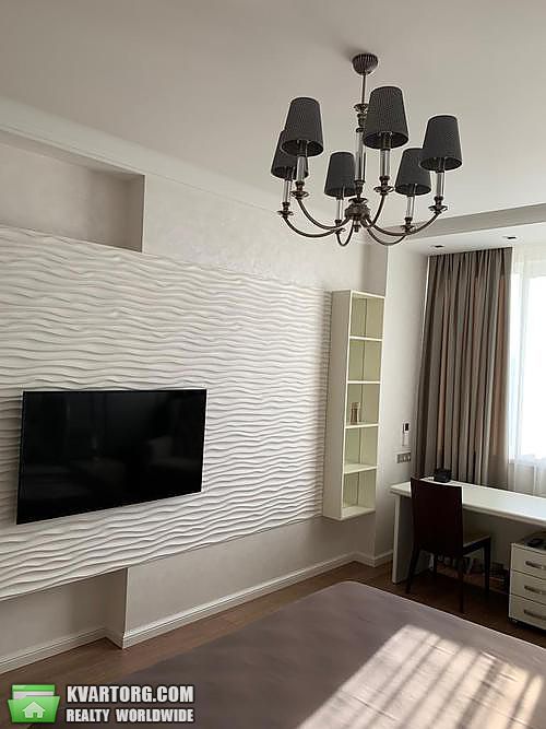 Rent out 2-room apartment. Киев,  Саксаганского — photo 8