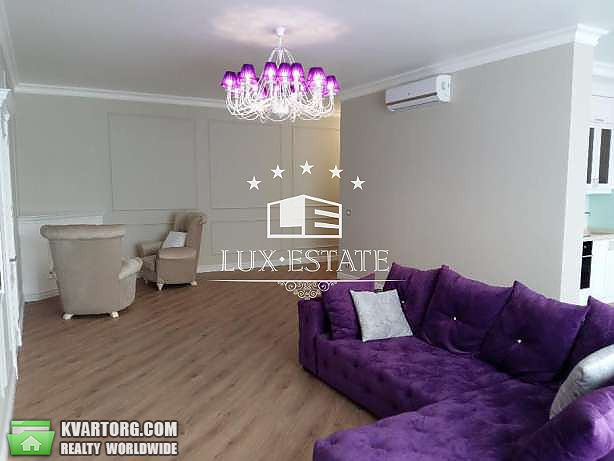 Rent out 3-room apartment. Киев,  Антоновича — photo 1