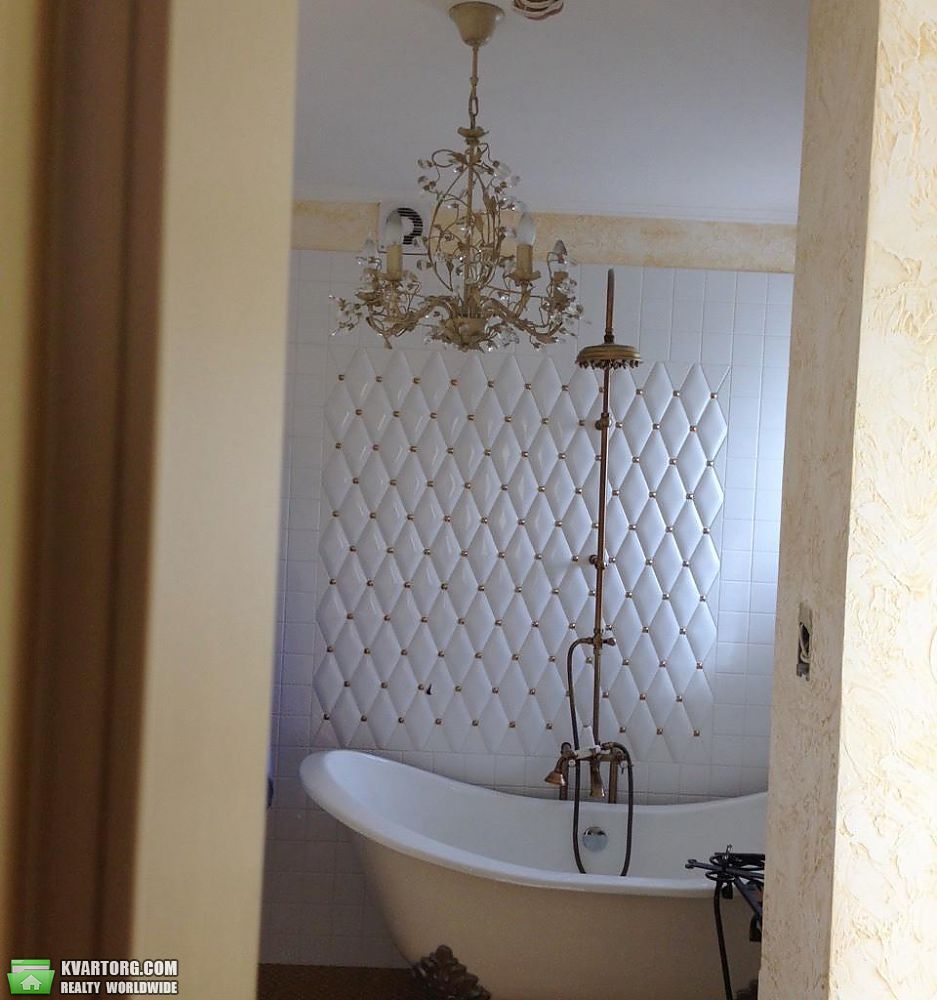 Rent out 4-room apartment. Киев,  Ковпака — photo 4