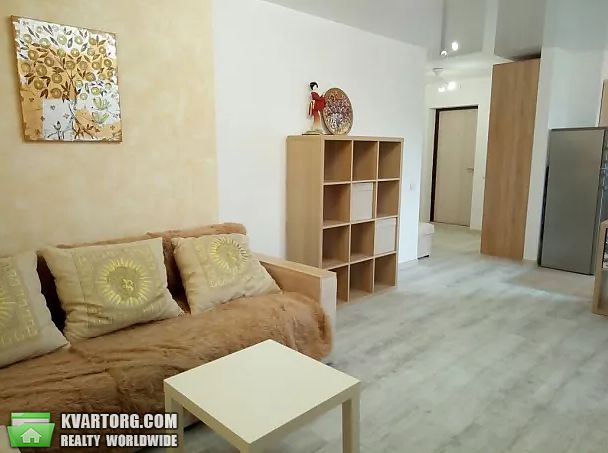 Sell 2-room apartment. Киев,  Крушельницкой — photo 1