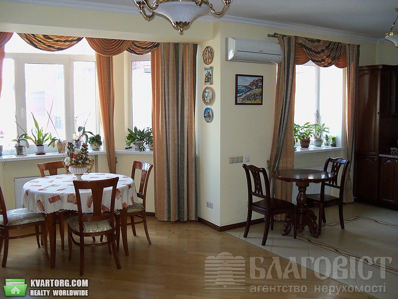 Rent out 3-room apartment. Киев,  Введенская — photo 3
