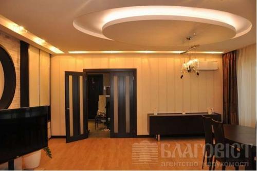 Sell 4-room apartment. Киев, Срибнокильская — photo 4