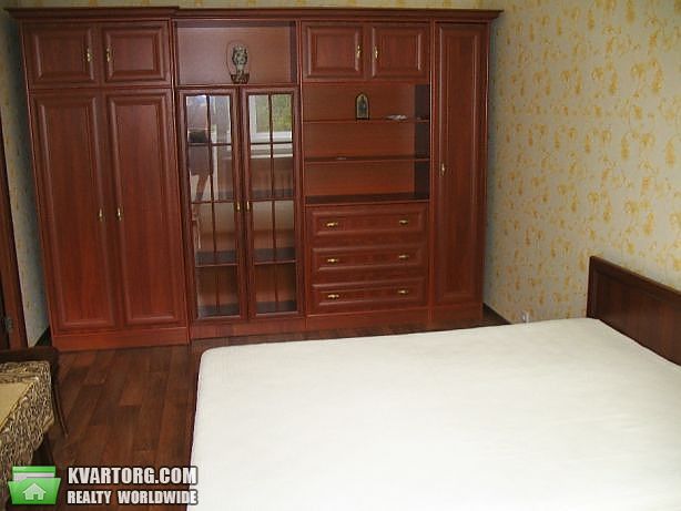 Rent out 1-room apartment. Киев,  Багговутовская — photo 1