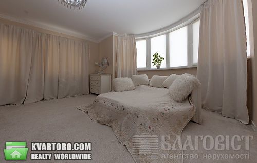 Sell 2-room apartment. Киев, Урловская — photo 2
