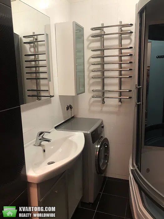 Rent out 2-room apartment. Львов, Чорновола — photo 8