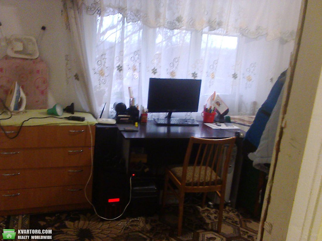Sell 2-room apartment. Днепропетровск, Новокодацкая — photo 1