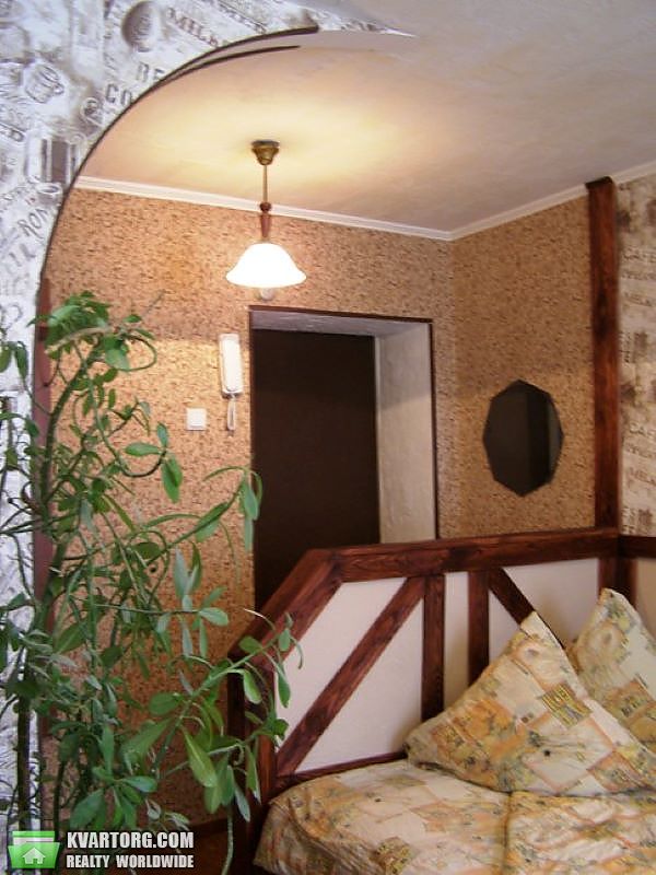 Rent out 1-room apartment. Киев,  Верховинная — photo 1