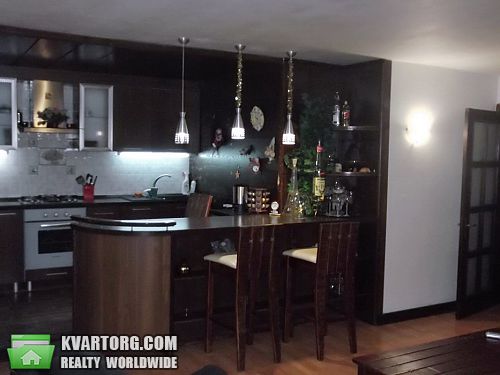 Rent out 3-room apartment. Днепропетровск, Победа 5 — photo 1