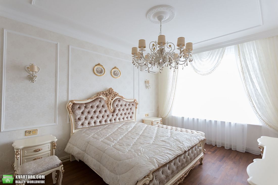 Rent out 3-room apartment. Киев,  Драгомирова — photo 2