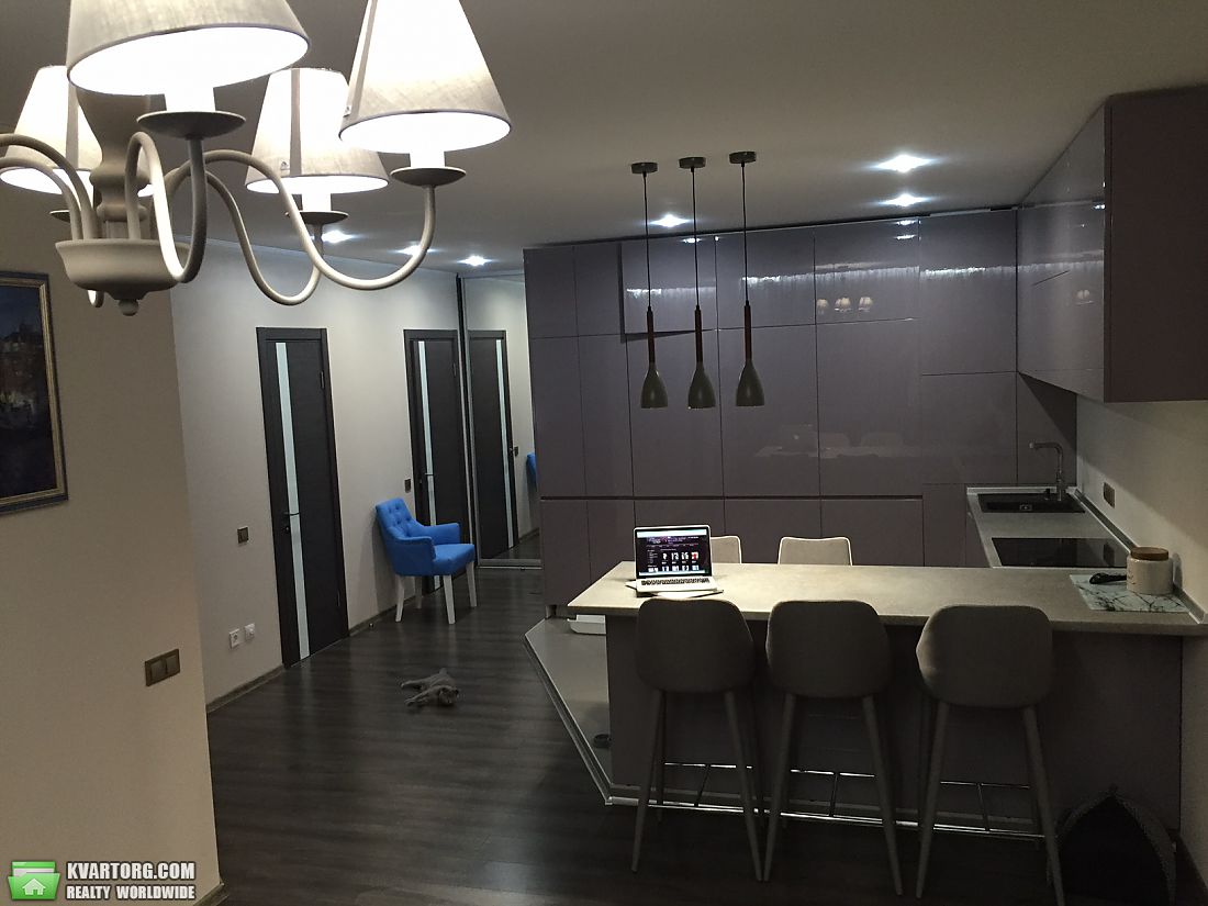 Sell 1-room apartment. Киев,  Вышгородская — photo 1