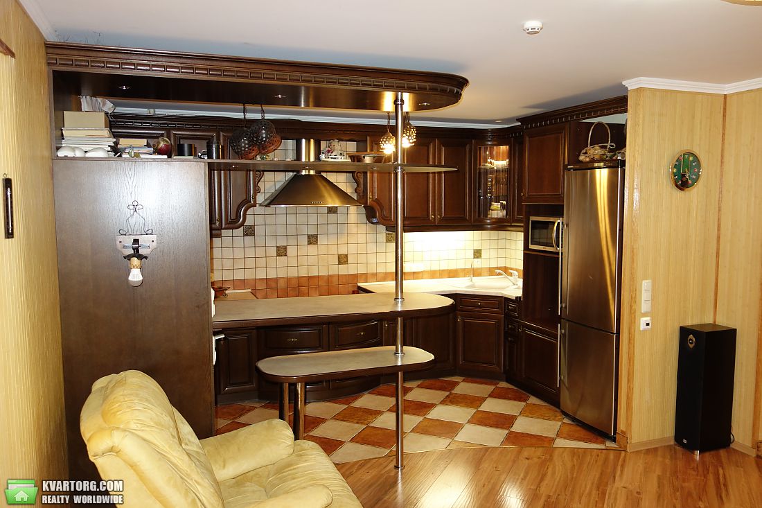 Rent out 3-room apartment. Киев, проспект Ватутина — photo 3