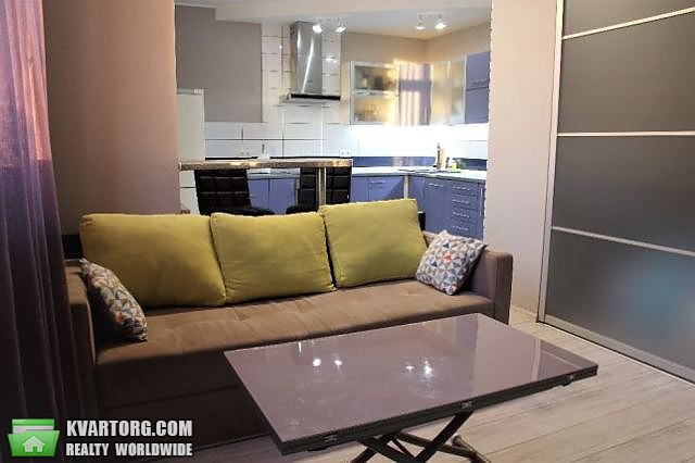 Sell 1-room apartment. Киев,  Воскресенская — photo 1