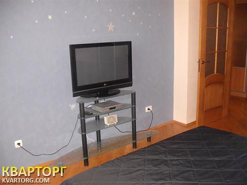 Rent out 2-room apartment. Киев, Верховной Рады бульв. — photo 6