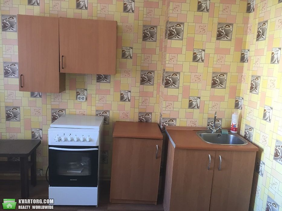 Rent out 2-room apartment. Киев,  Милославская — photo 2