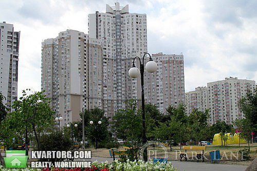 Sell 2-room apartment. Киев,  Срибнокильская — photo 3