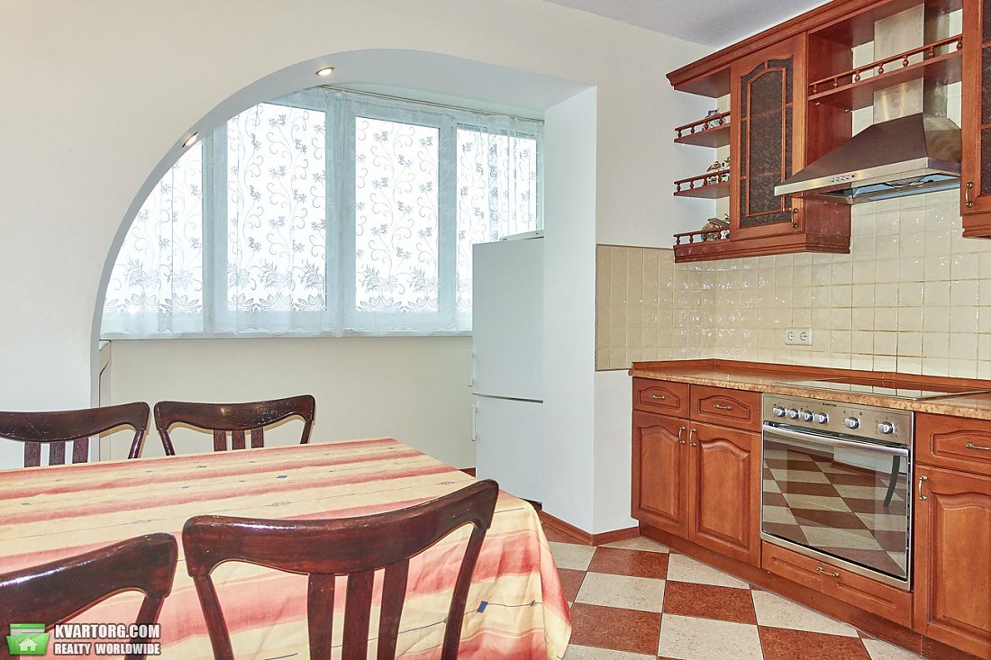 Rent out 2-room apartment. Киев,  Радужная — photo 10