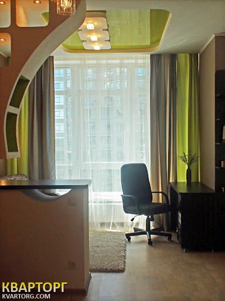 Rent out 2-room apartment. Киев, Драгомирова — photo 9