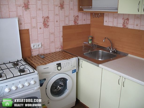 Rent out 1-room apartment. Киев,  Багговутовская — photo 3