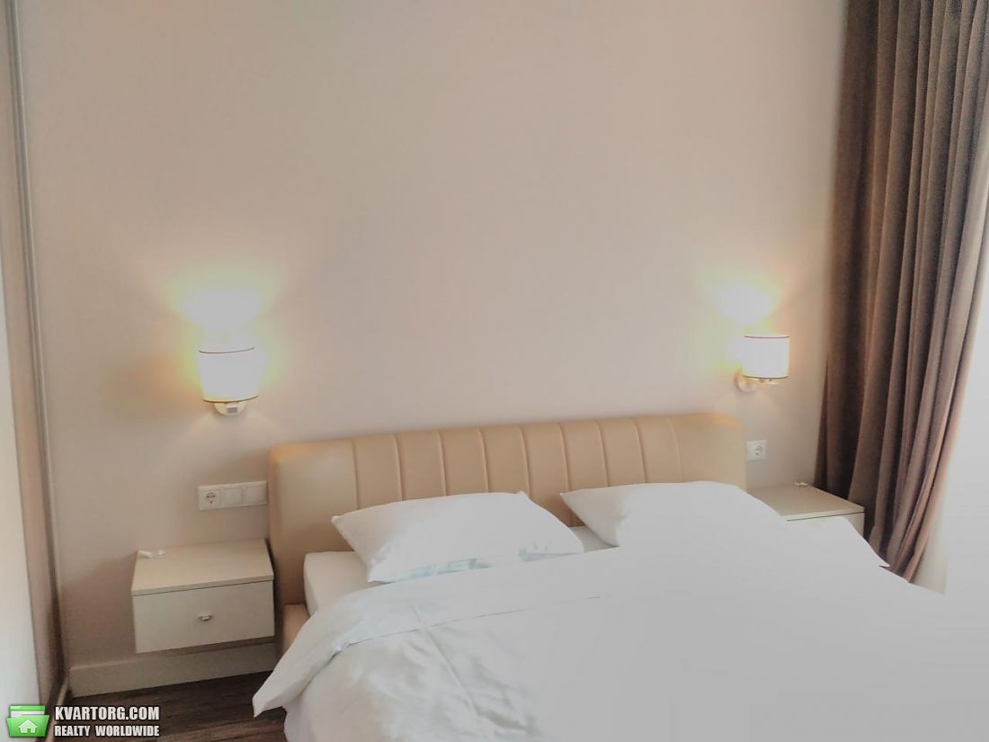 Rent out 2-room apartment. Киев,  Гоголевская — photo 9