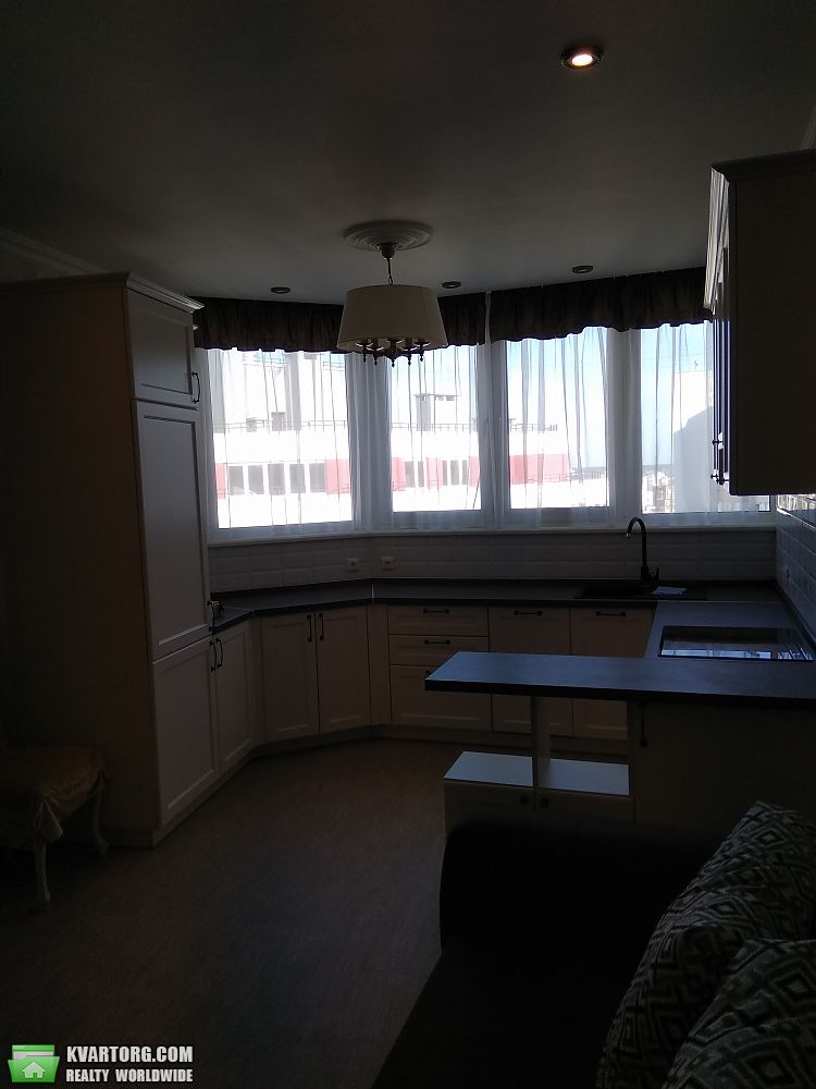 Rent out 1-room apartment. Киев,  Пчелки — photo 4