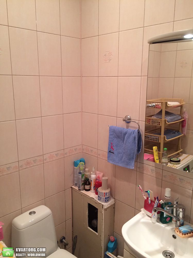 Sell 3-room apartment. Киев,  Ялтинская — photo 1