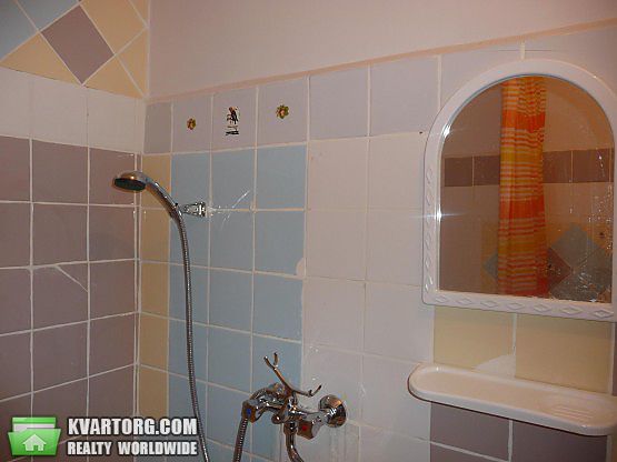 Rent out 3-room apartment. Киев,  Печенежская — photo 9