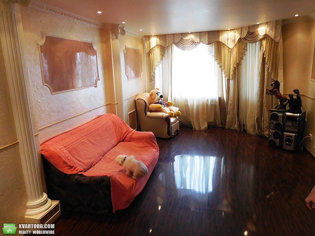 Sell 3-room apartment. Киев,  Тепличная — photo 3