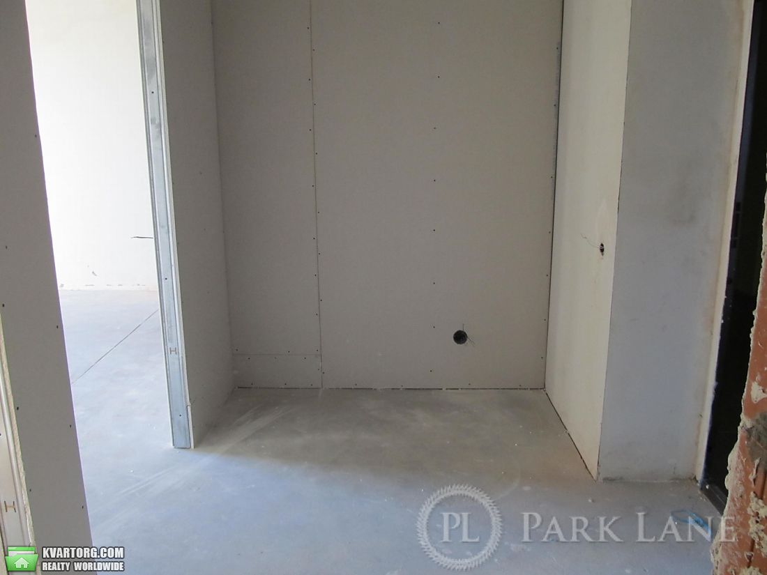 Sell 3-room apartment. Киев,  Драгомирова — photo 2