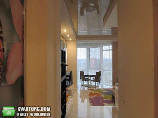 Rent out 2-room apartment. Киев,  Оболонская наб — photo 4
